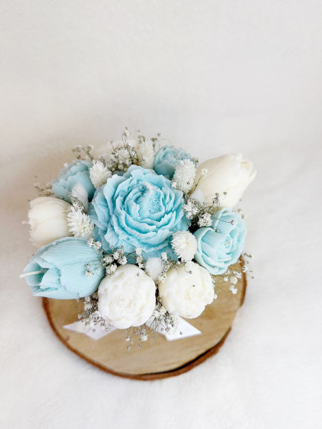 White Light Blue Soy candle flower bouquet