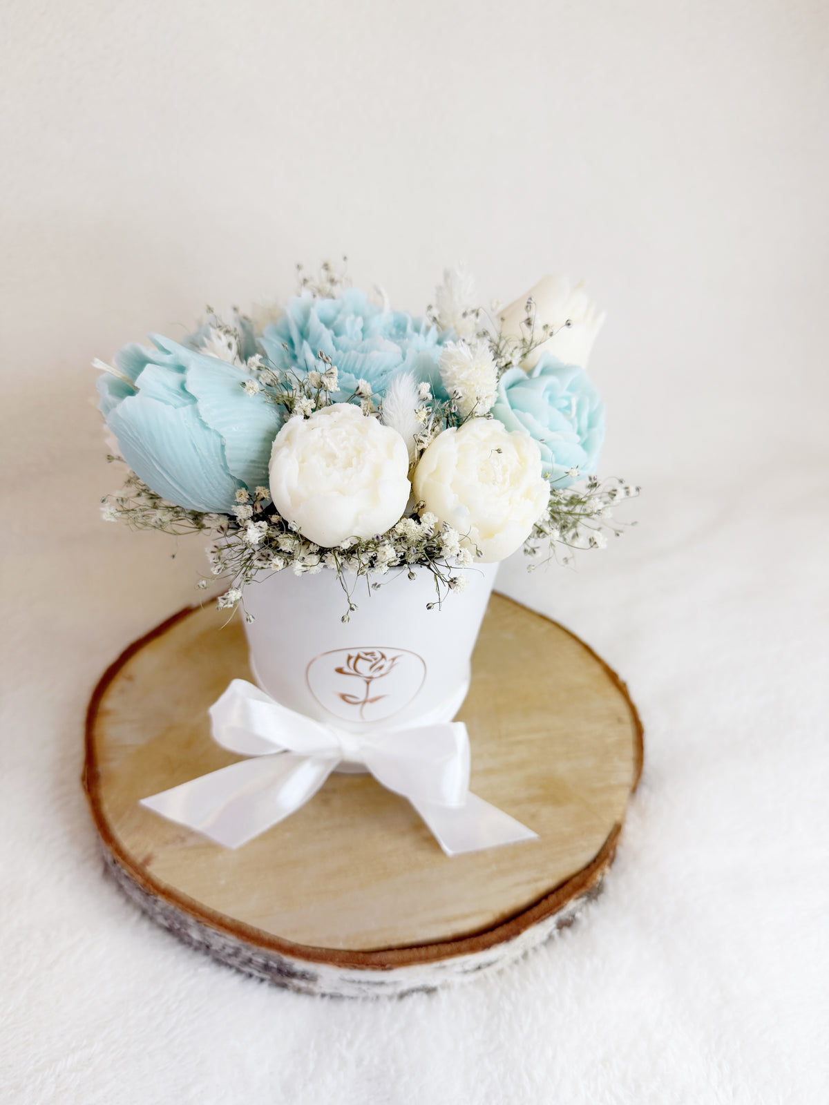 White Light Blue Soy candle flower bouquet