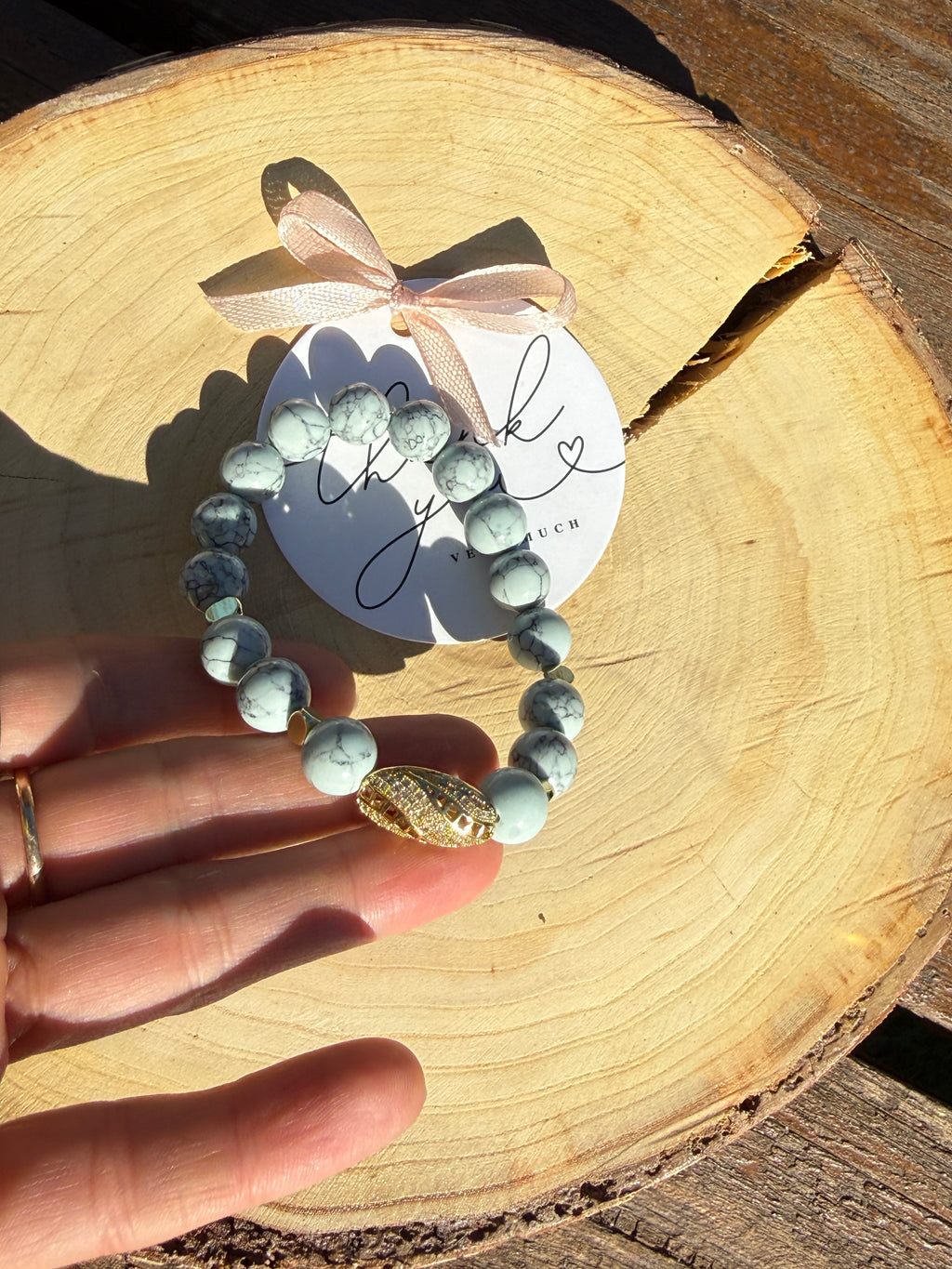 Howlite Bracelet with zirconium