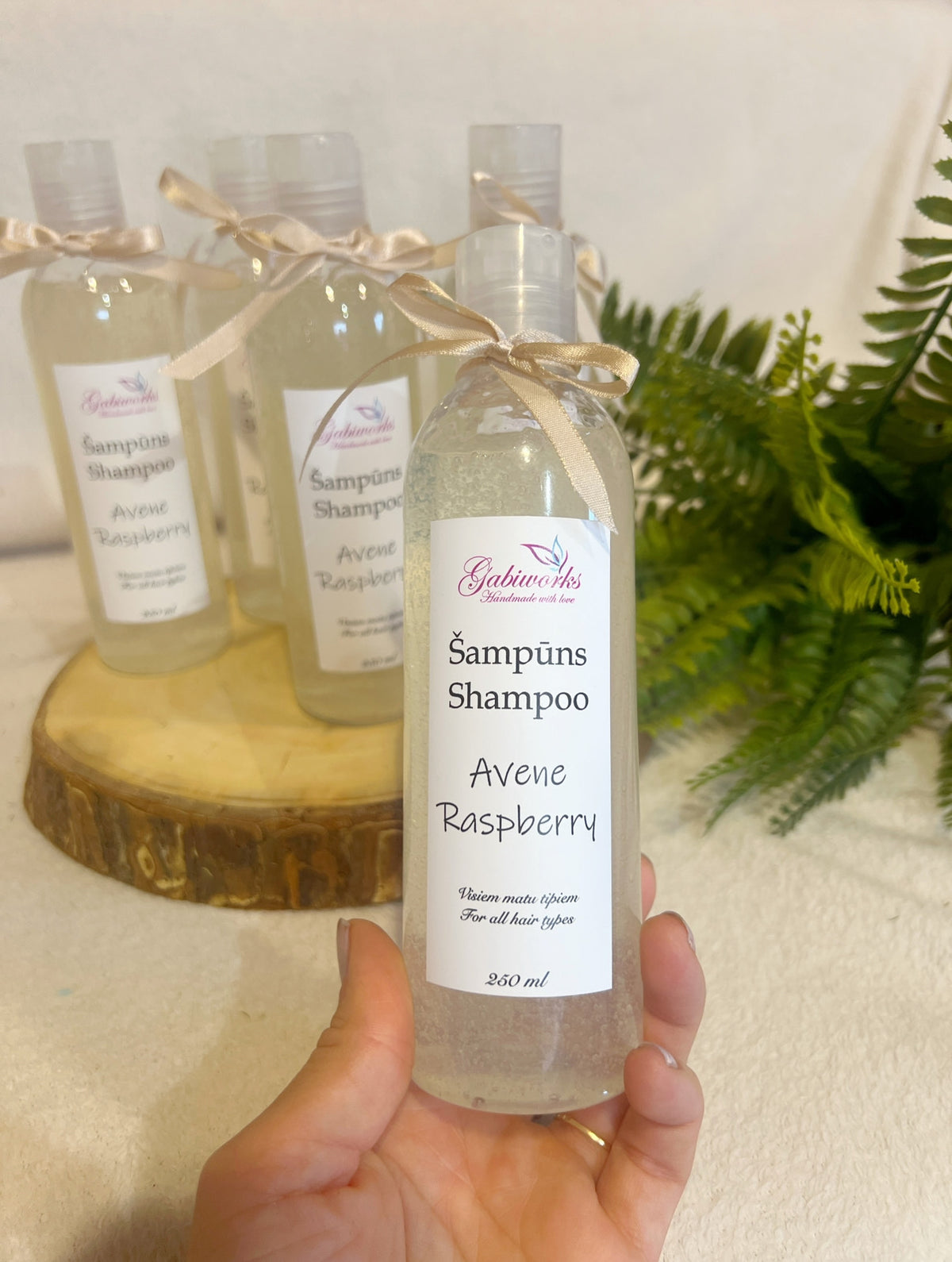 Natural Aloe Vera Shampoo with Rasberry