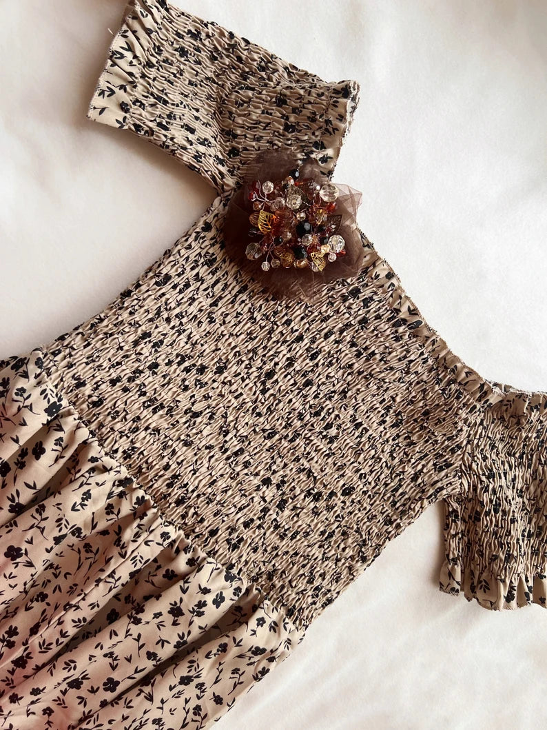 Brown Flower Brooch